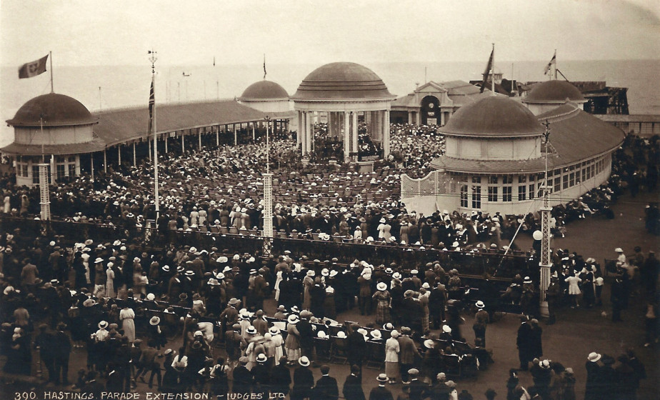 A busy bandstand post 1917