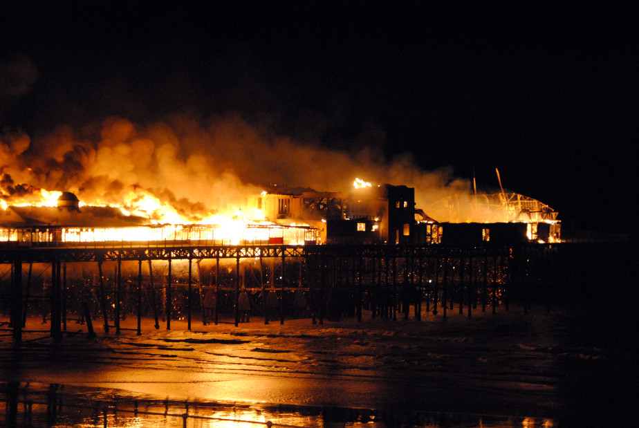 The Pier on fire, 2010 - Hastings Pier