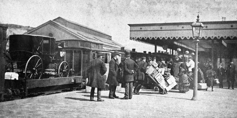 Carriage Arriving at Hastings Station